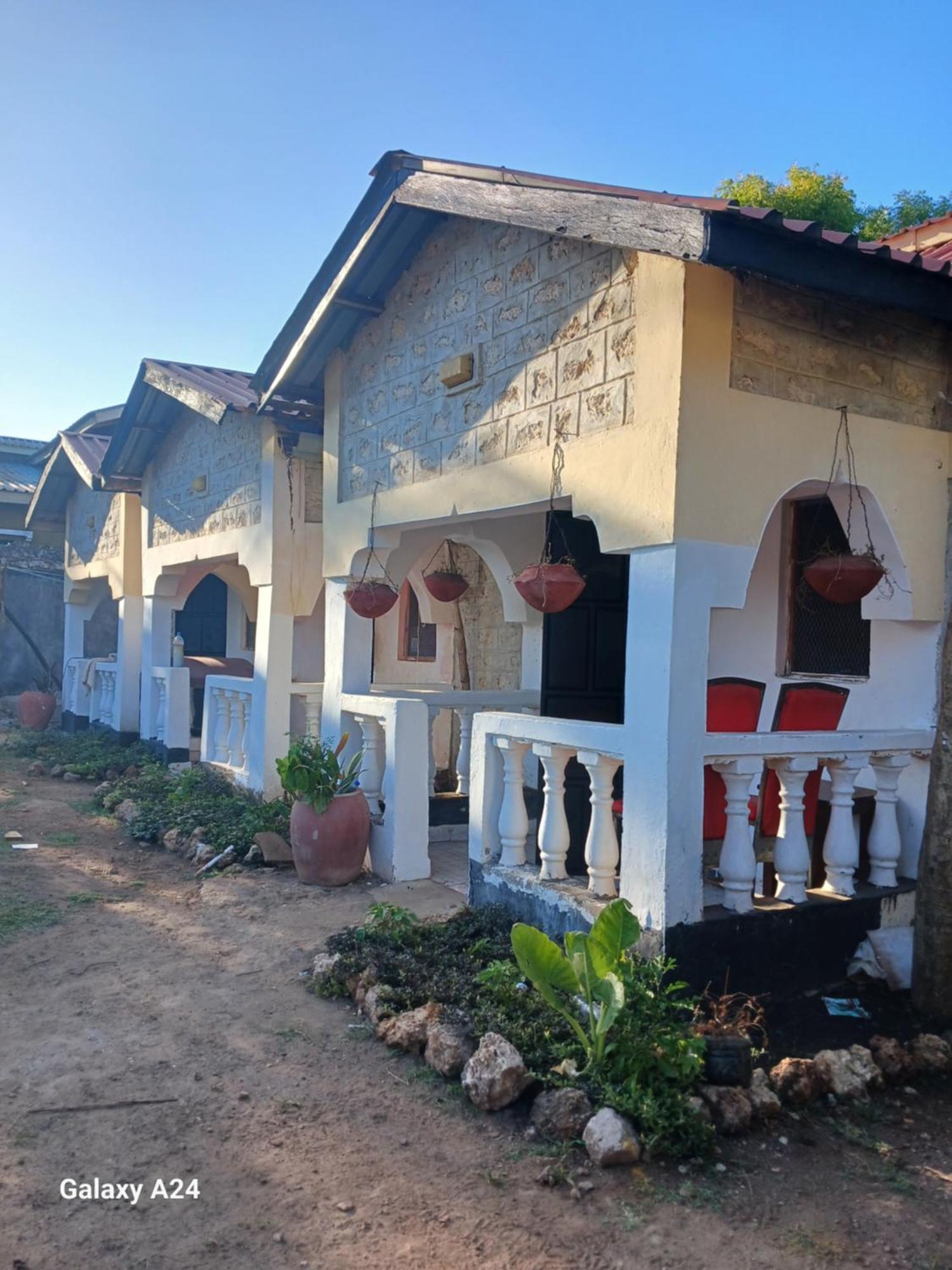 Ferienwohnung Hideout Ukunda Exterior foto